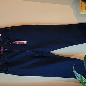 Gloria Vanderbilt sz 16 average slimming jeans